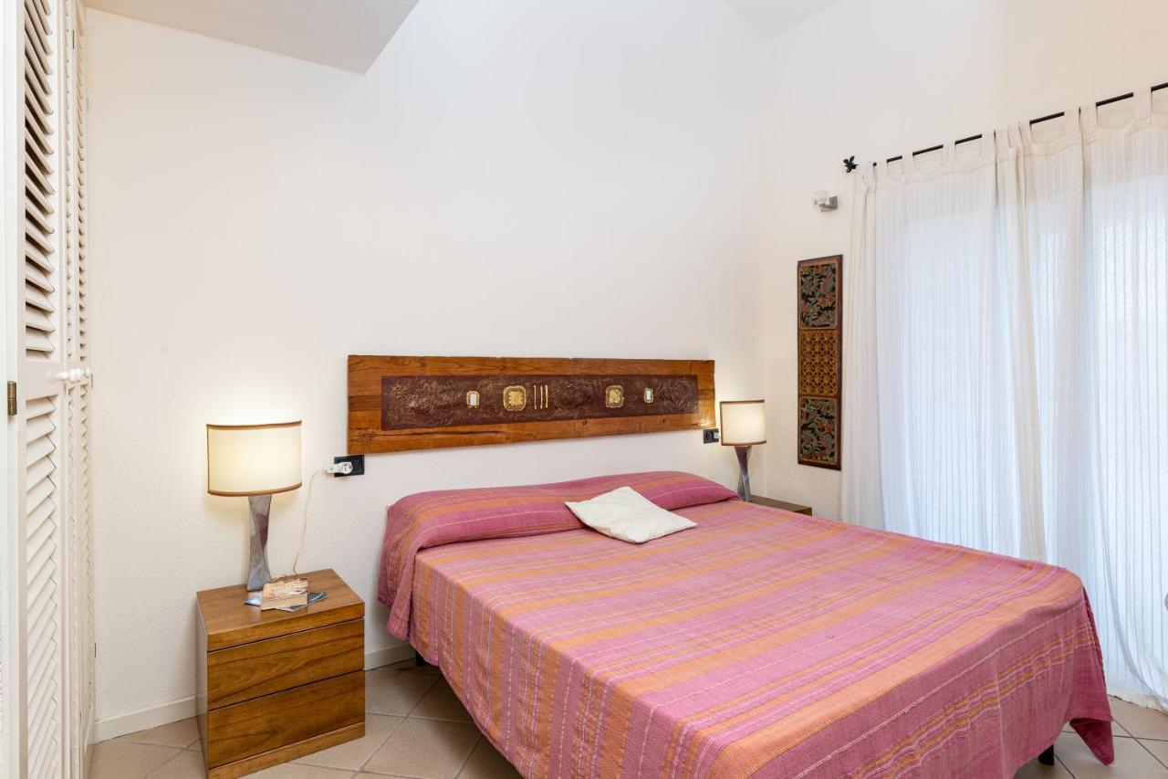 Casa Vacanze Baia Del Faro Palau Exterior photo